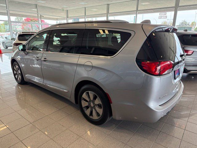 Used 2018 Chrysler Pacifica Limited w/ Advanced Safetytec Group FWD image 7