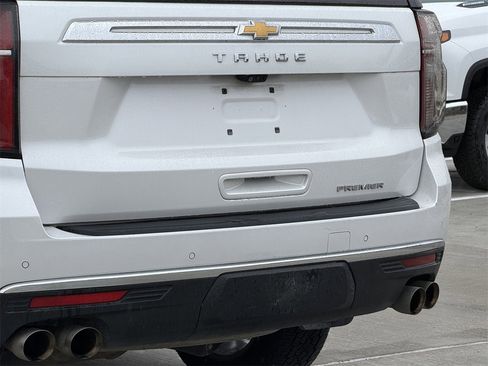 Used 2021 Chevrolet Tahoe Premier w/ Premium Package image 6