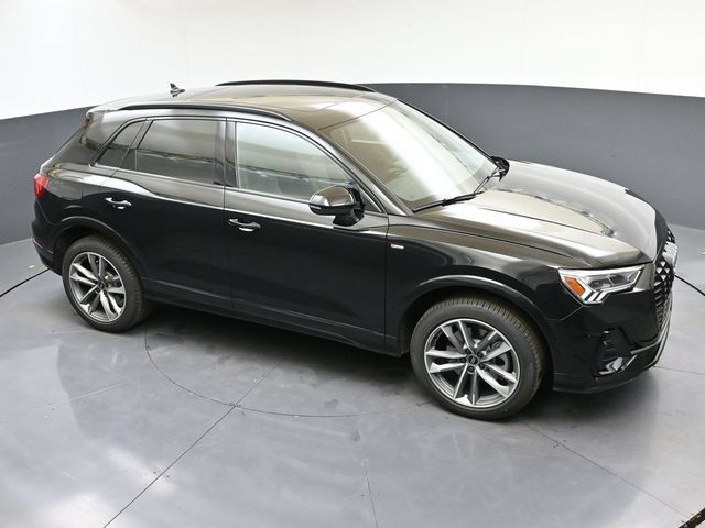 Used 2024 Audi Q3 2.0T Premium w/ Convenience Package AWD/4WD image 44