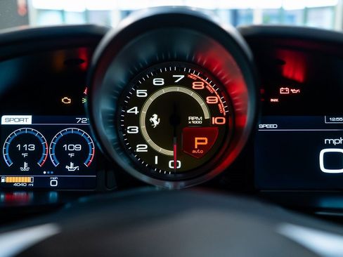 Certified 2020 Ferrari GTC4Lusso T image 27