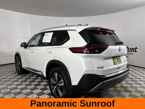 Used 2023 Nissan Rogue SL w/ SL Premium Package FWD image 9