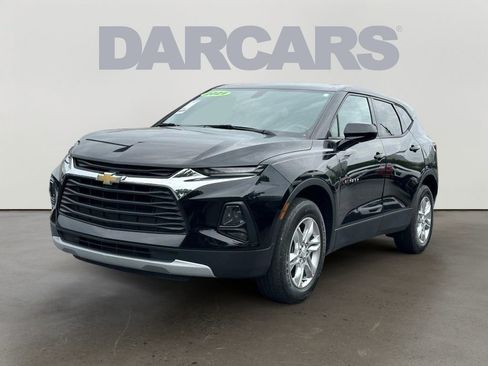 Used 2021 Chevrolet Blazer LT image 2