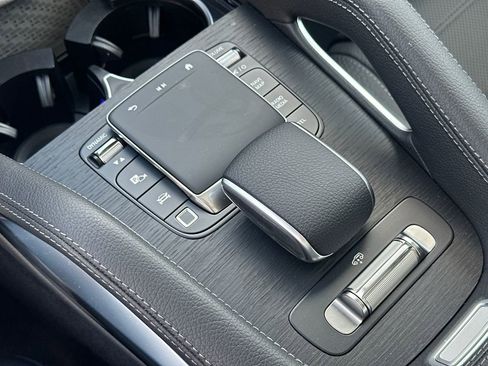 New 2026 Mercedes-Benz GLS 450 4MATIC image 33