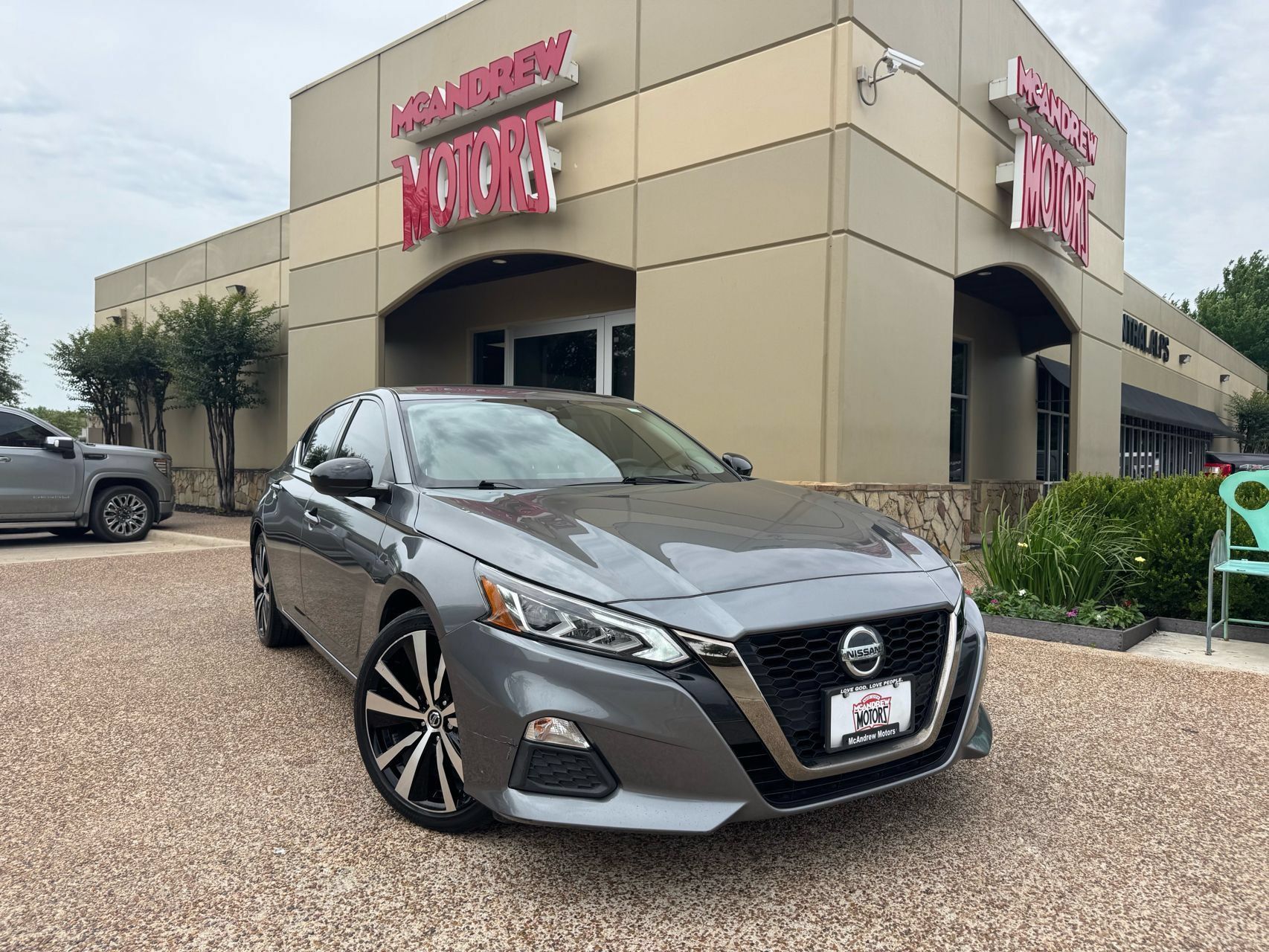Used 2022 Nissan Altima 2.5 SR FWD image 1