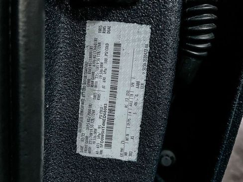 Used 2022 Ford F550 4x4 Crew Cab Super Duty w/ Power Equipment Group image 44