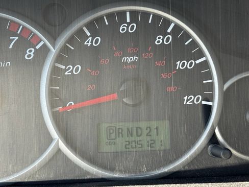 Used 2006 MAZDA Tribute I image 16