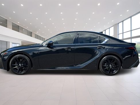 Used 2023 Lexus IS 300 w/ Comfort Package RWD image 7