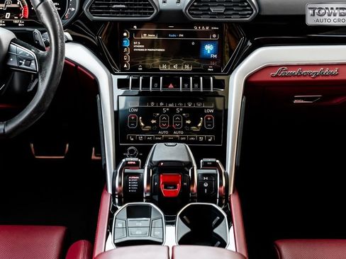 Used 2020 Lamborghini Urus AWD/4WD image 27