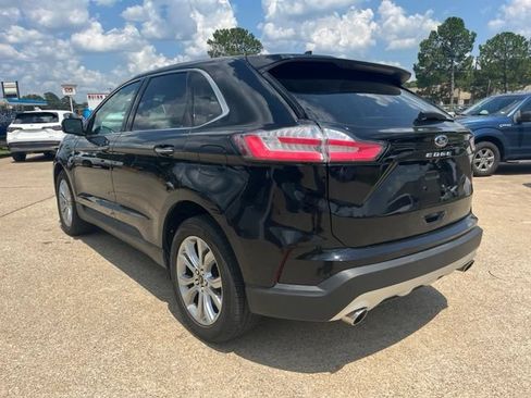 Used 2024 Ford Edge Titanium AWD/4WD image 3