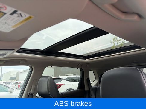 Used 2021 Nissan Rogue SL AWD/4WD image 26