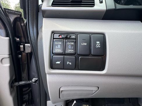 Used 2016 Honda Odyssey Touring image 27