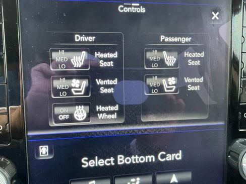 Used 2020 RAM 3500 Laramie image 17