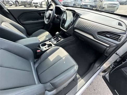 Used 2025 Subaru Forester Limited image 22
