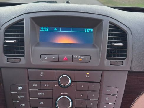 Used 2011 Buick Regal CXL Turbo w/ TO2 Preferred Equipment Group image 22