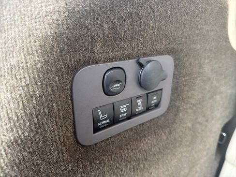 Used 2015 Lincoln MKT AWD w/ Equipment Group 201A image 13