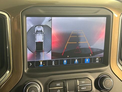 Used 2023 Chevrolet Silverado 2500 High Country w/ Z71 Off-Road Package image 29