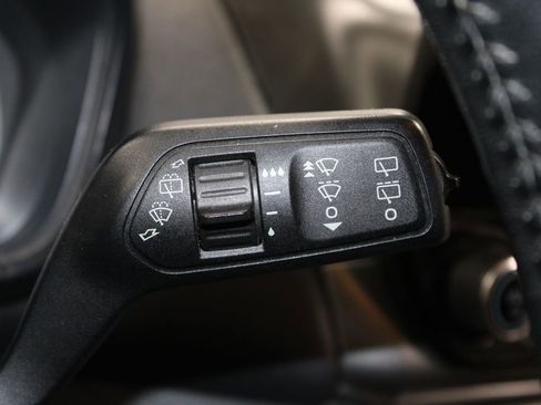 Used 2018 Ford EcoSport SE w/ SE Convenience Package FWD image 23