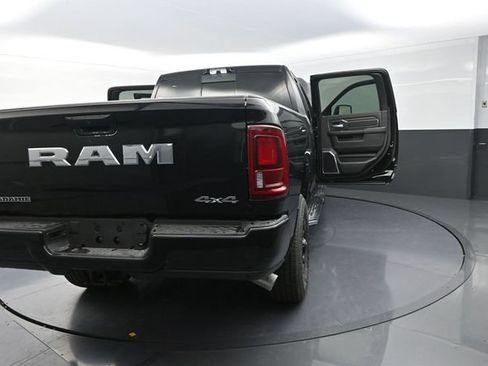 New 2026 RAM 2500 Laramie AWD/4WD image 35