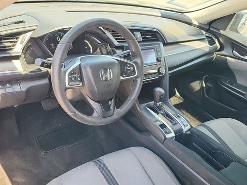 Used 2020 Honda Civic LX image 2