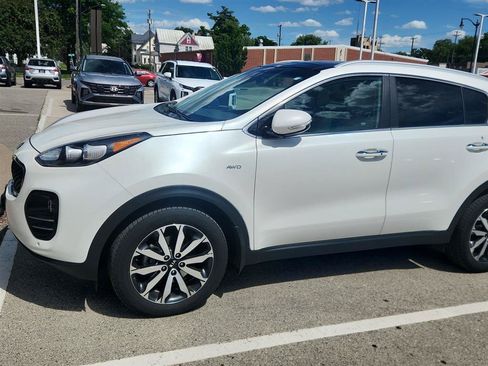 Used 2017 Kia Sportage EX w/ EX Technology Package AWD/4WD image 9