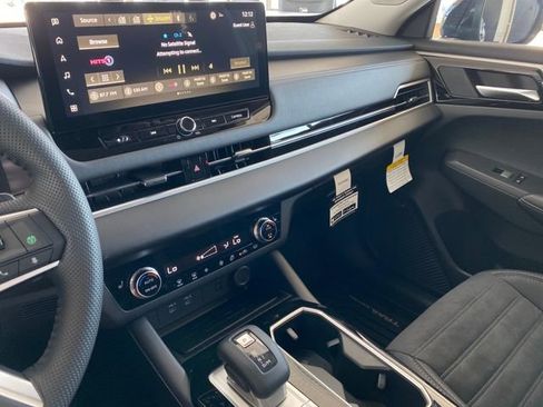 New 2025 Mitsubishi Outlander Trail Edition image 18