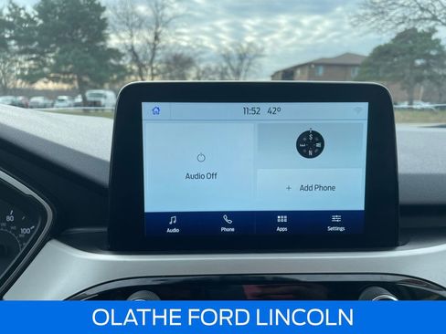 Used 2022 Ford Escape SE w/ SE Sport Appearance Package image 11