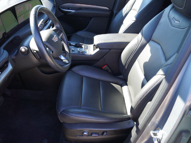 Used 2025 Cadillac XT4 Premium Luxury FWD image 26