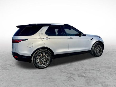 Certified 2024 Land Rover Discovery Dynamic SE image 7