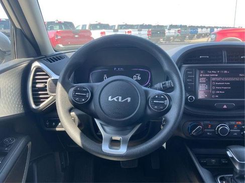 Used 2023 Kia Soul LX w/ Option Group 015 FWD image 18