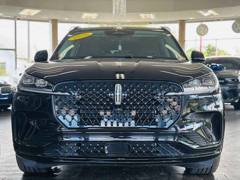 Used 2026 Lincoln Aviator Reserve AWD/4WD image 18