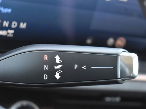 Used 2024 Buick Envision Sport Touring AWD/4WD image 9