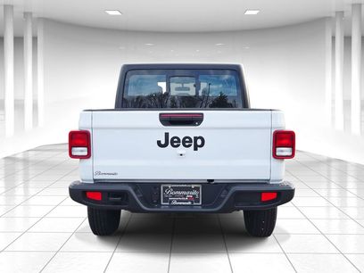 New 2026 Jeep Gladiator Sport