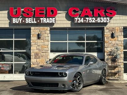 Used 2016 Dodge Challenger R/T Scat Pack w/ Leather Interior Group