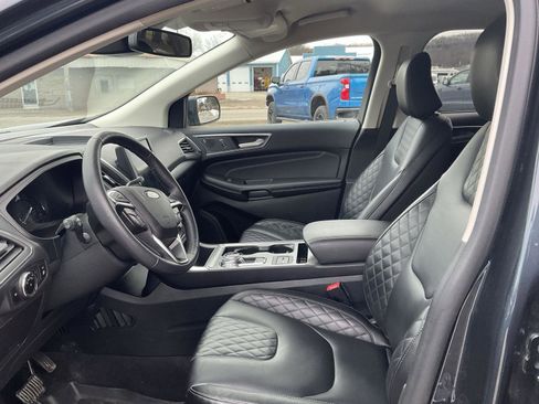 Used 2023 Ford Edge Titanium AWD/4WD image 12