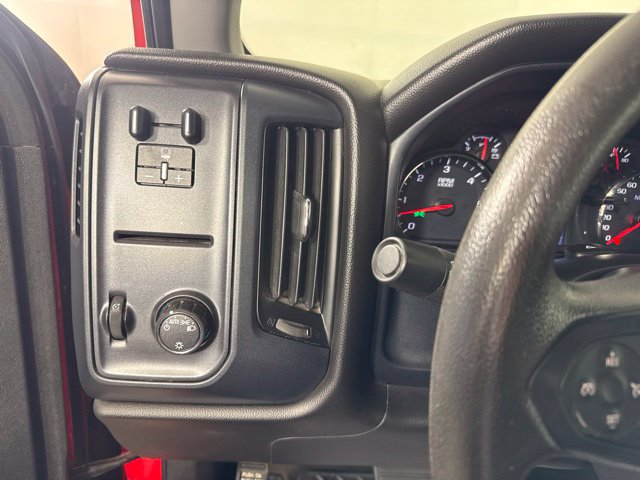Used 2018 Chevrolet Silverado 1500 Custom w/ Custom Value Package AWD/4WD image 20