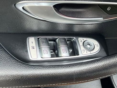 Used 2020 Mercedes-Benz E 350 Sedan image 12