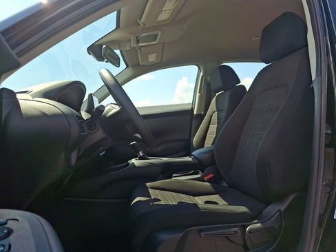 Used 2023 Honda HR-V LX image 13