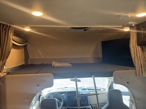 Used 2017 Ford E-450 and Econoline 450 Super Duty w/ Motorhome Prep Package RWD image 35