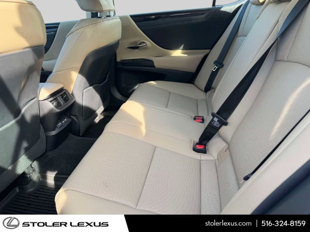 Used 2020 Lexus ES 300h w/ Premium Package FWD image 15