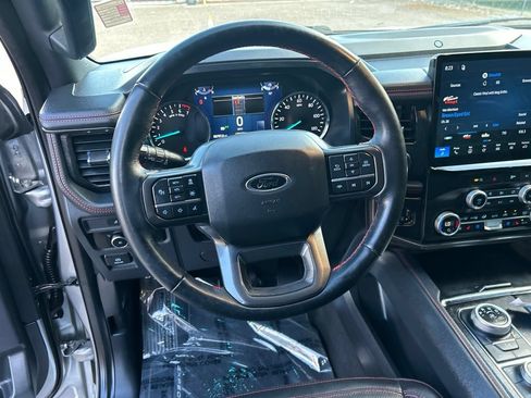 Used 2023 Ford Expedition Limited AWD/4WD image 16