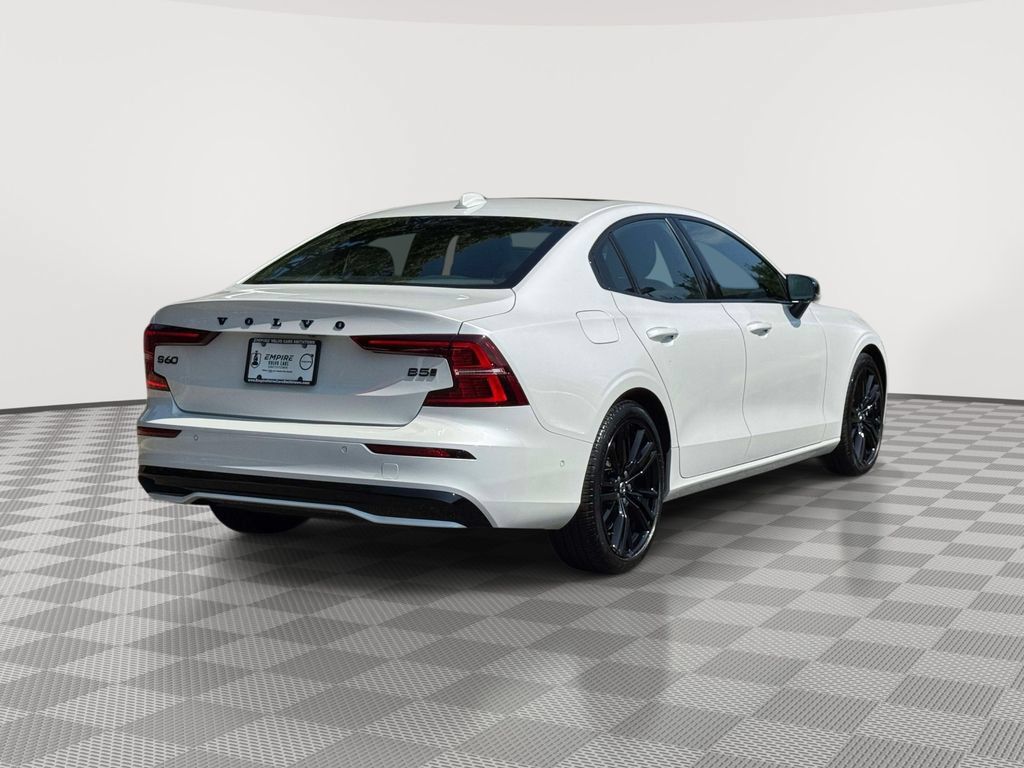 Used 2024 Volvo S60 B5 Plus w/ Climate Package AWD/4WD image 4