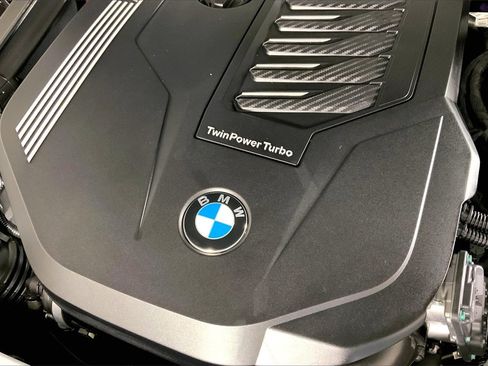 Used 2022 BMW 540i 540i w/ Premium Package image 32