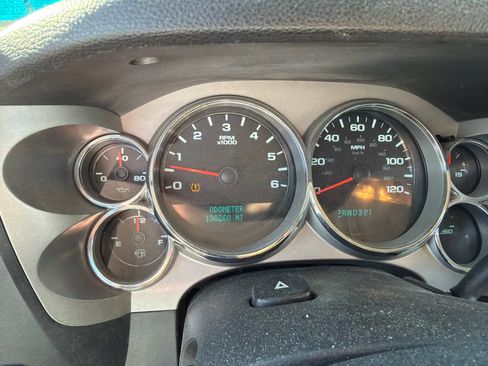 Used 2008 Chevrolet Silverado 1500 LT w/ Power Pack Plus AWD/4WD image 10