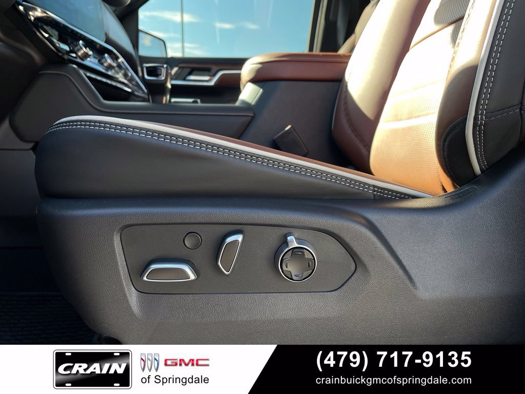 Used 2026 GMC Sierra 1500 Denali Ultimate AWD/4WD image 11