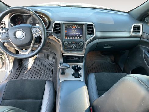 Used 2015 Jeep Grand Cherokee Altitude AWD/4WD image 12