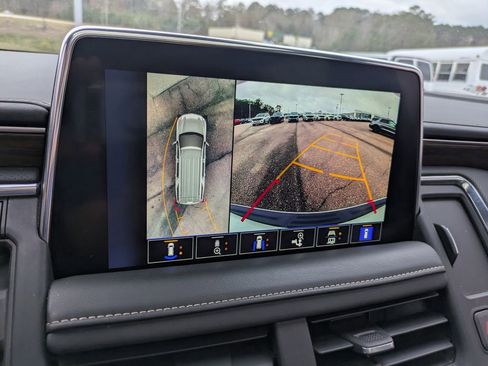 Used 2023 Chevrolet Tahoe Premier w/ Premium Package image 22