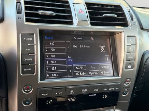Used 2019 Lexus GX 460 Luxury AWD/4WD image 18