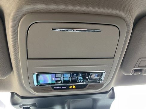 Used 2025 Lincoln Corsair Reserve w/ Towing Package image 41