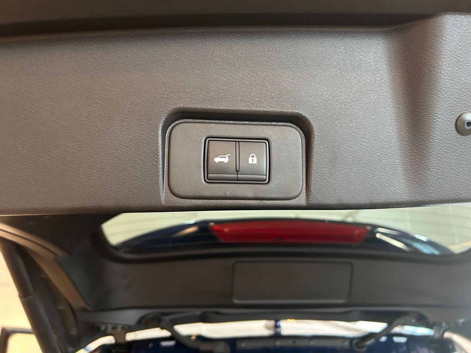Used 2026 Nissan Rogue SV AWD/4WD image 22