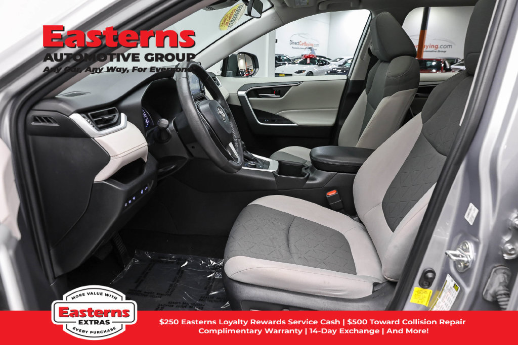 Used 2022 Toyota RAV4 XLE w/ Convenience Package AWD/4WD image 15